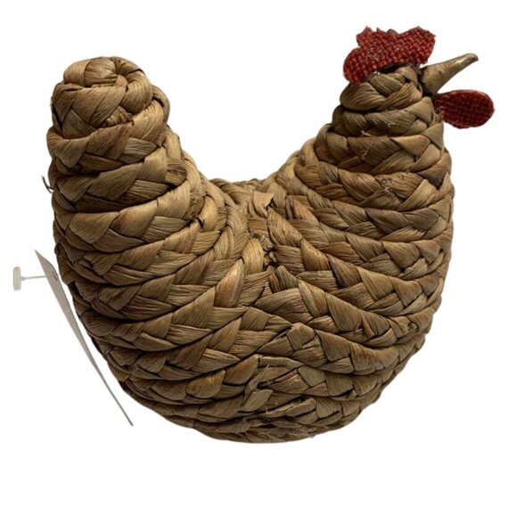 Target Bullseye Braided Straw Hen Figurine 2023 Farmhouse Easter Décor 2 Pk - Picture 2 of 5